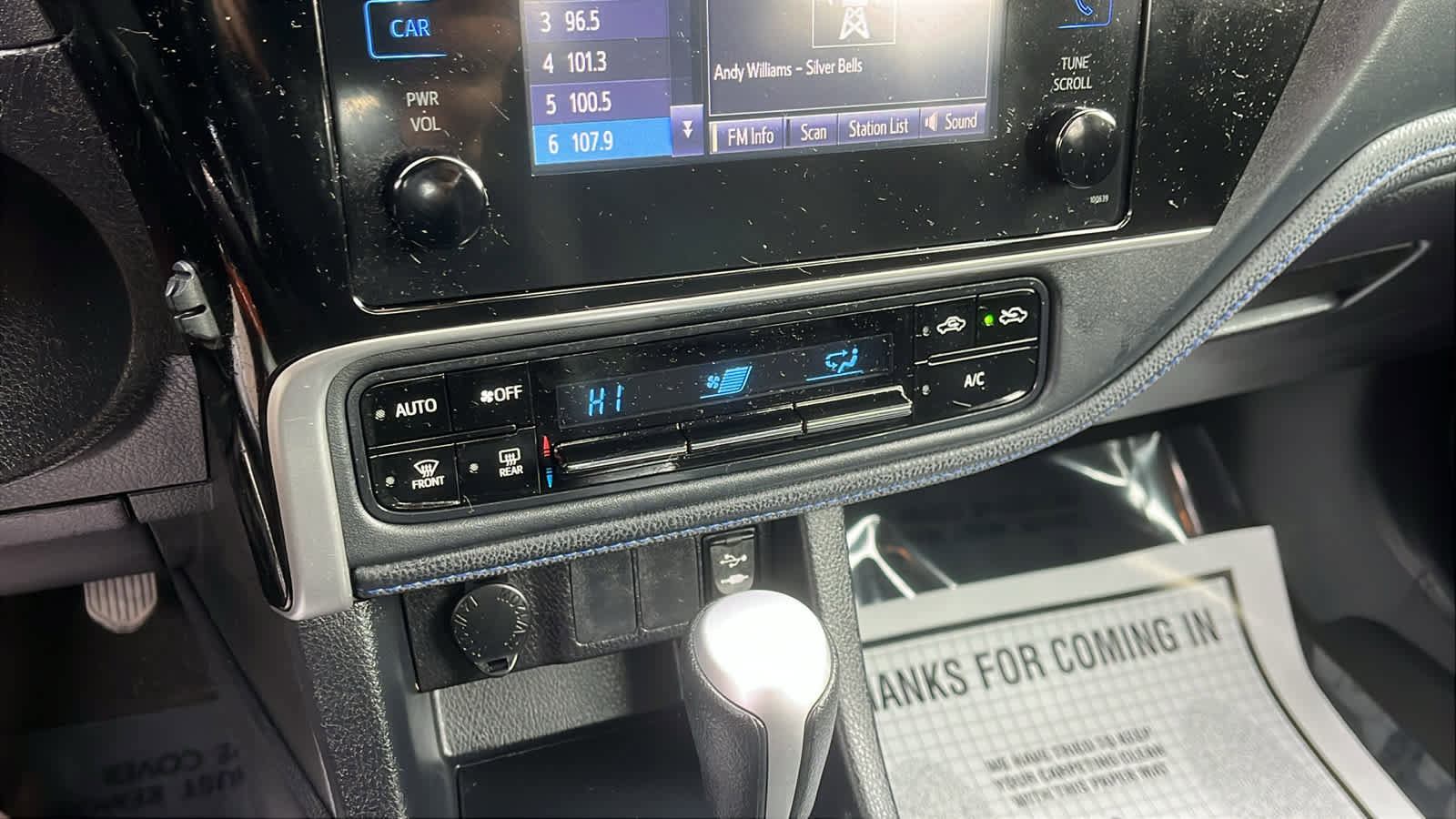 Used 2017 Toyota Corolla SE image 17