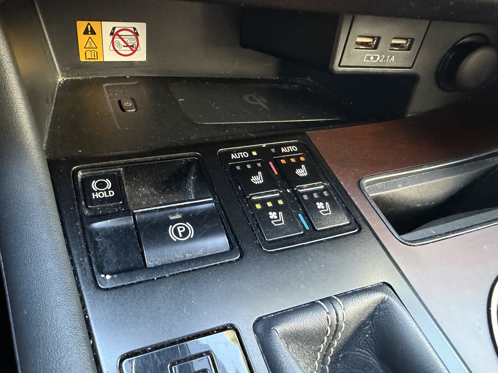 Used 2022 Lexus RX 450h AWD w/ Premium Package image 21
