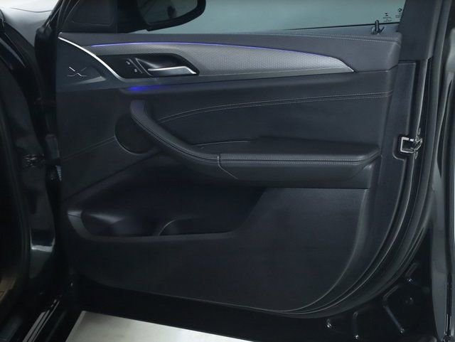 Used 2019 BMW X4 M40i w/ Executive Package image 37