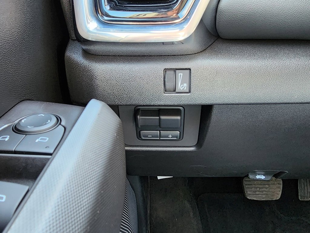 New 2026 GMC Canyon Elevation w/ Convenience Package image 17