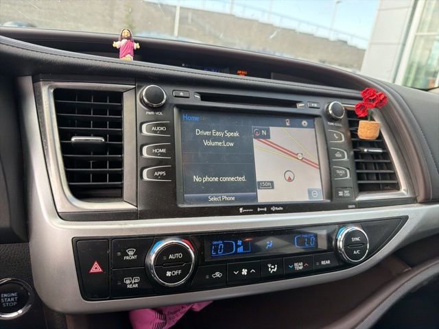 Used 2016 Toyota Highlander XLE image 10