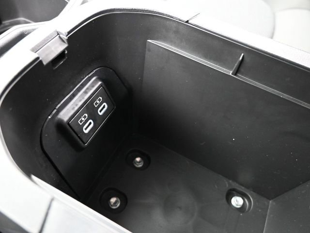 Certified 2024 Toyota RAV4 LE image 27