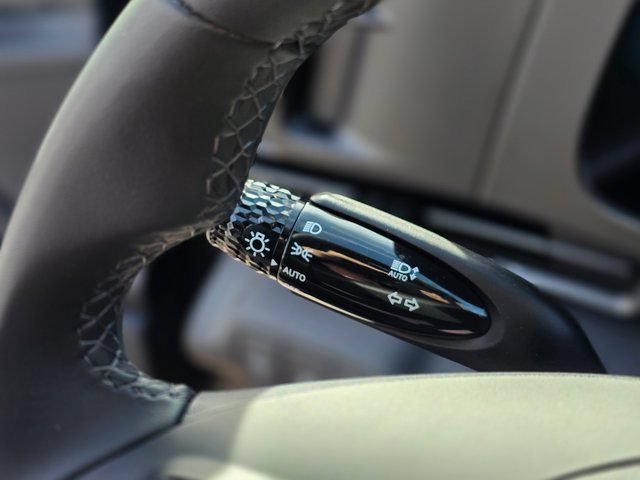 New 2026 Hyundai Elantra Sport FWD image 32
