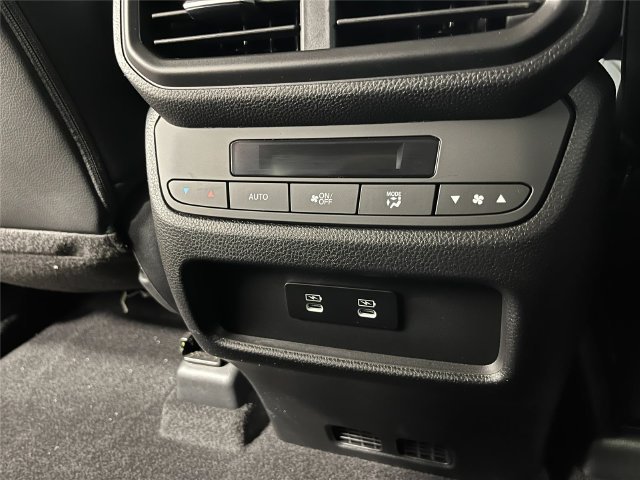 New 2026 Honda Pilot Touring image 23