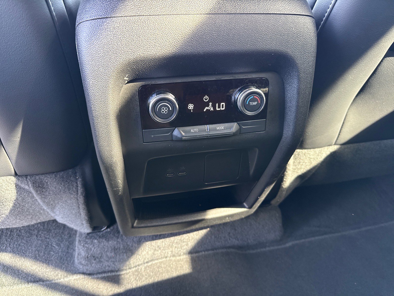Used 2025 Buick Enclave Preferred image 16