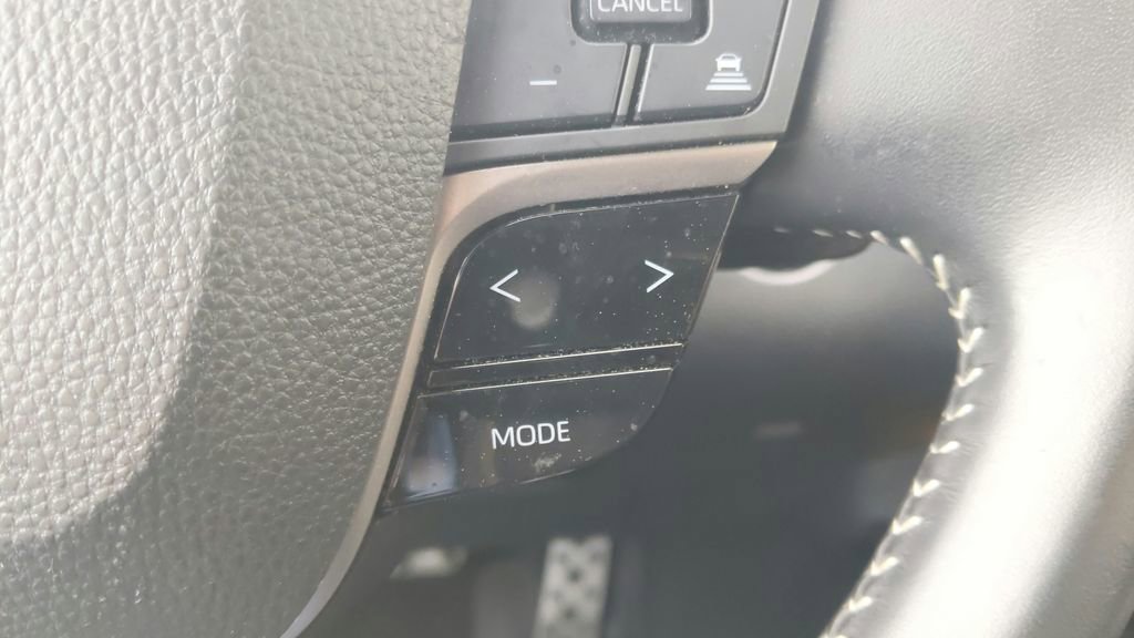 Used 2025 Toyota Camry SE FWD image 24