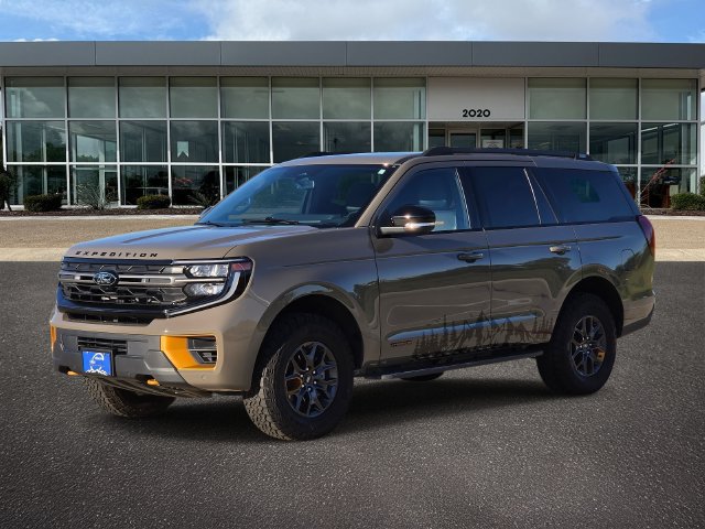 Used 2026 Ford Expedition Tremor AWD/4WD image 3
