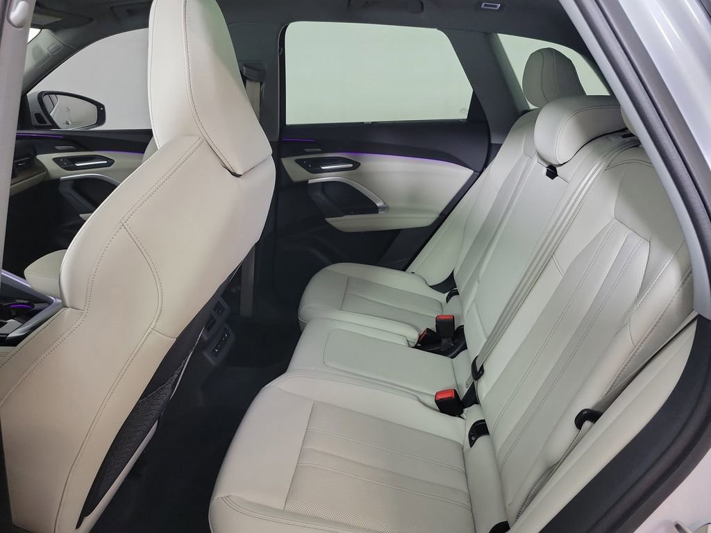 Used 2025 Audi Q5 Prestige AWD/4WD image 12