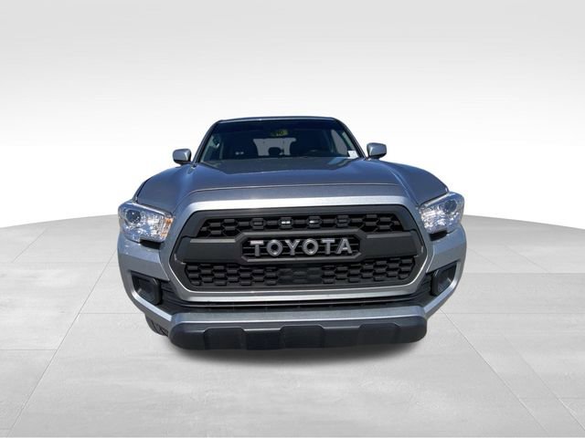 Used 2022 Toyota Tacoma SR image 18