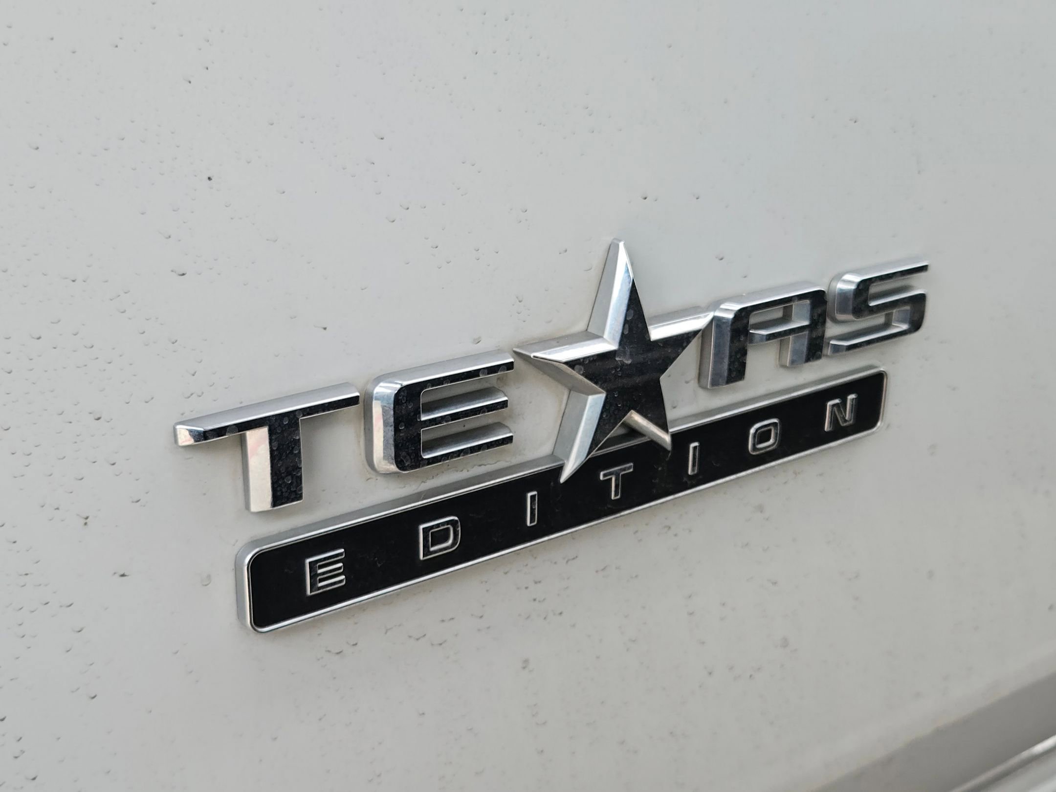 Used 2020 Chevrolet Silverado 2500 LT w/ Texas Edition RWD image 9