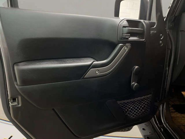 Used 2017 Jeep Wrangler Unlimited Sport w/ Connectivity Group image 19