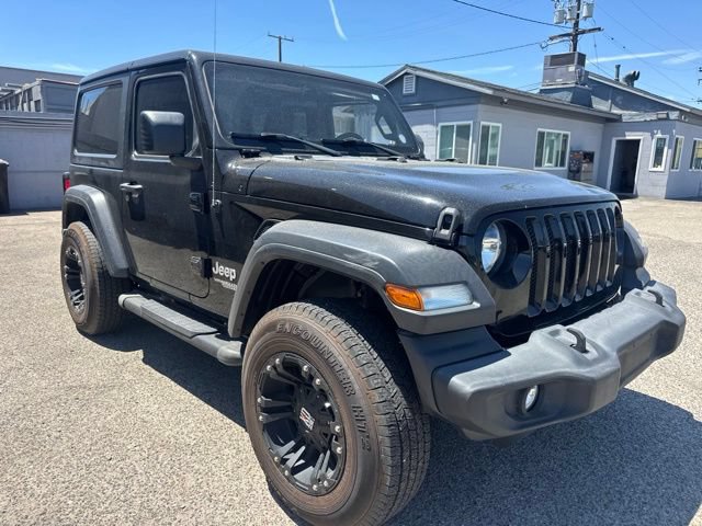 Used 2020 Jeep Wrangler Sport AWD/4WD image 3