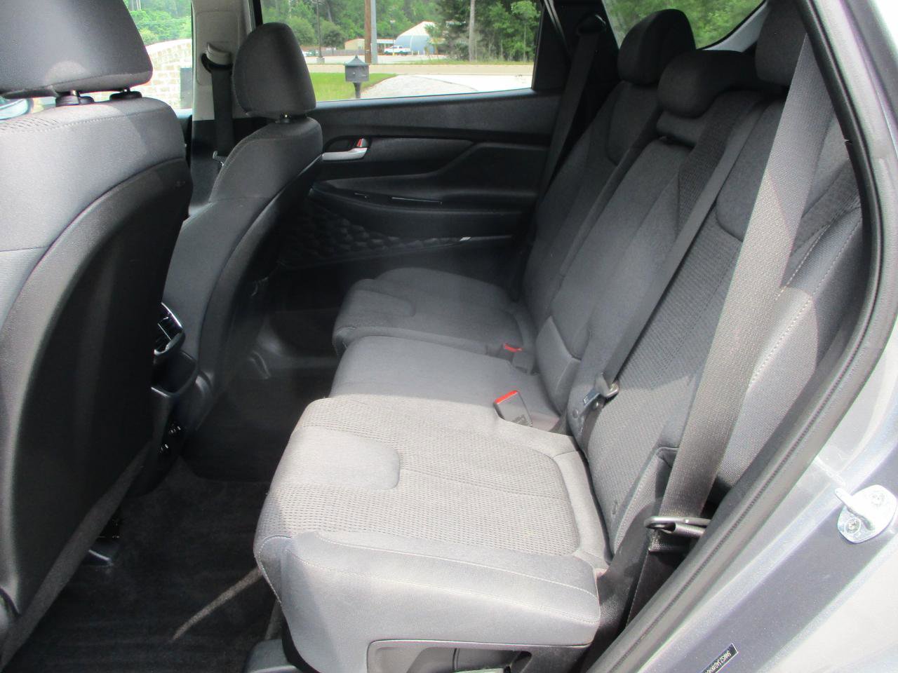 Used 2019 Hyundai Santa Fe SE FWD image 15