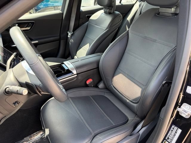 Used 2025 Mercedes-Benz C 300 Sedan image 15