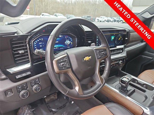 Used 2023 Chevrolet Silverado 1500 High Country w/ Technology Package image 10