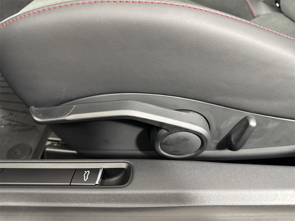 New 2025 Porsche 718 Boxster GTS image 38