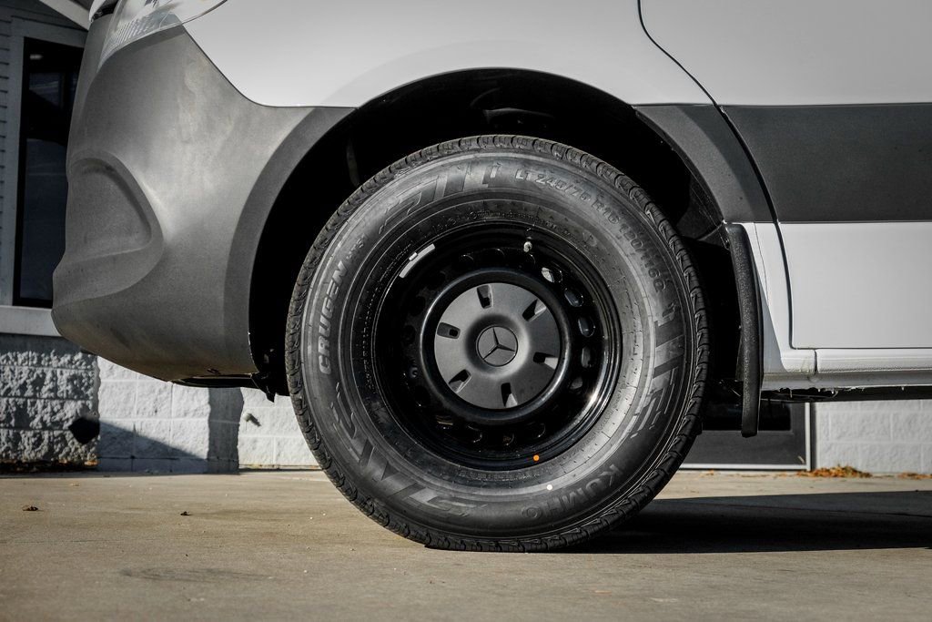 Used 2026 Mercedes-Benz Sprinter 2500 image 4