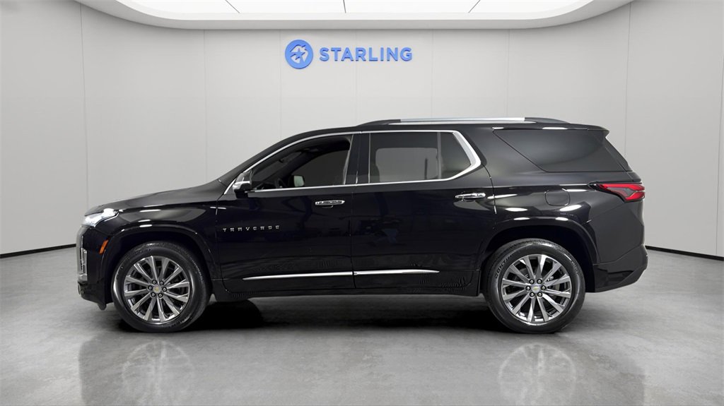 Used 2023 Chevrolet Traverse Premier image 3