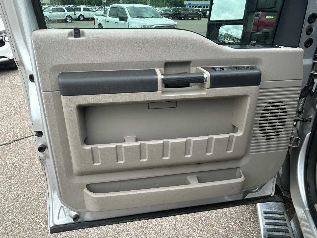 Used 2010 Ford F250 XLT AWD/4WD image 14