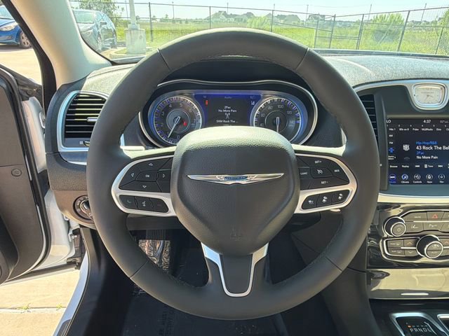 Used 2023 Chrysler 300 Touring L w/ Popular Equipment Group AWD/4WD image 23