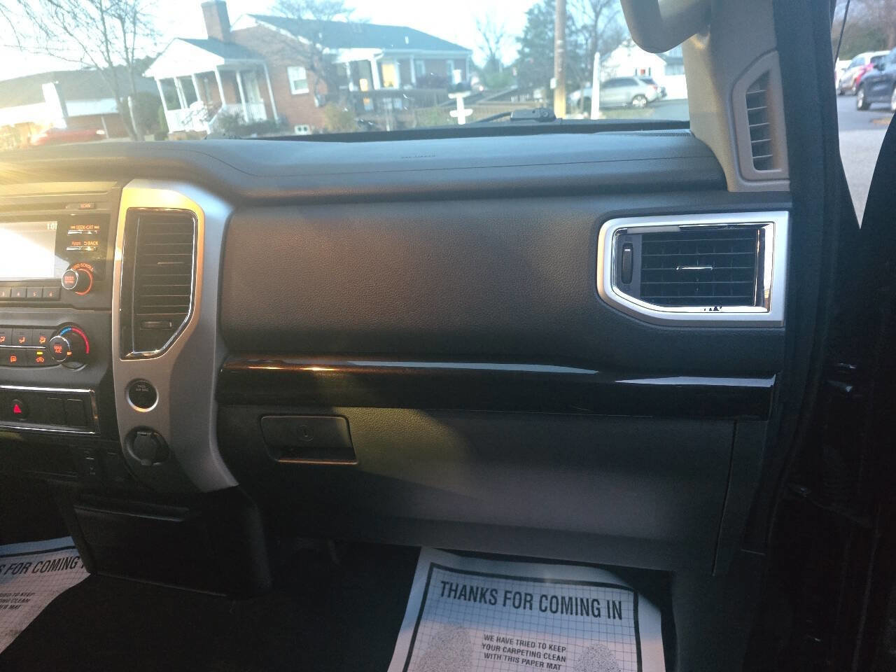 Used 2017 Nissan Titan SV image 42