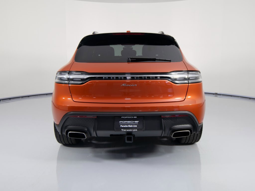 Certified 2025 Porsche Macan image 11