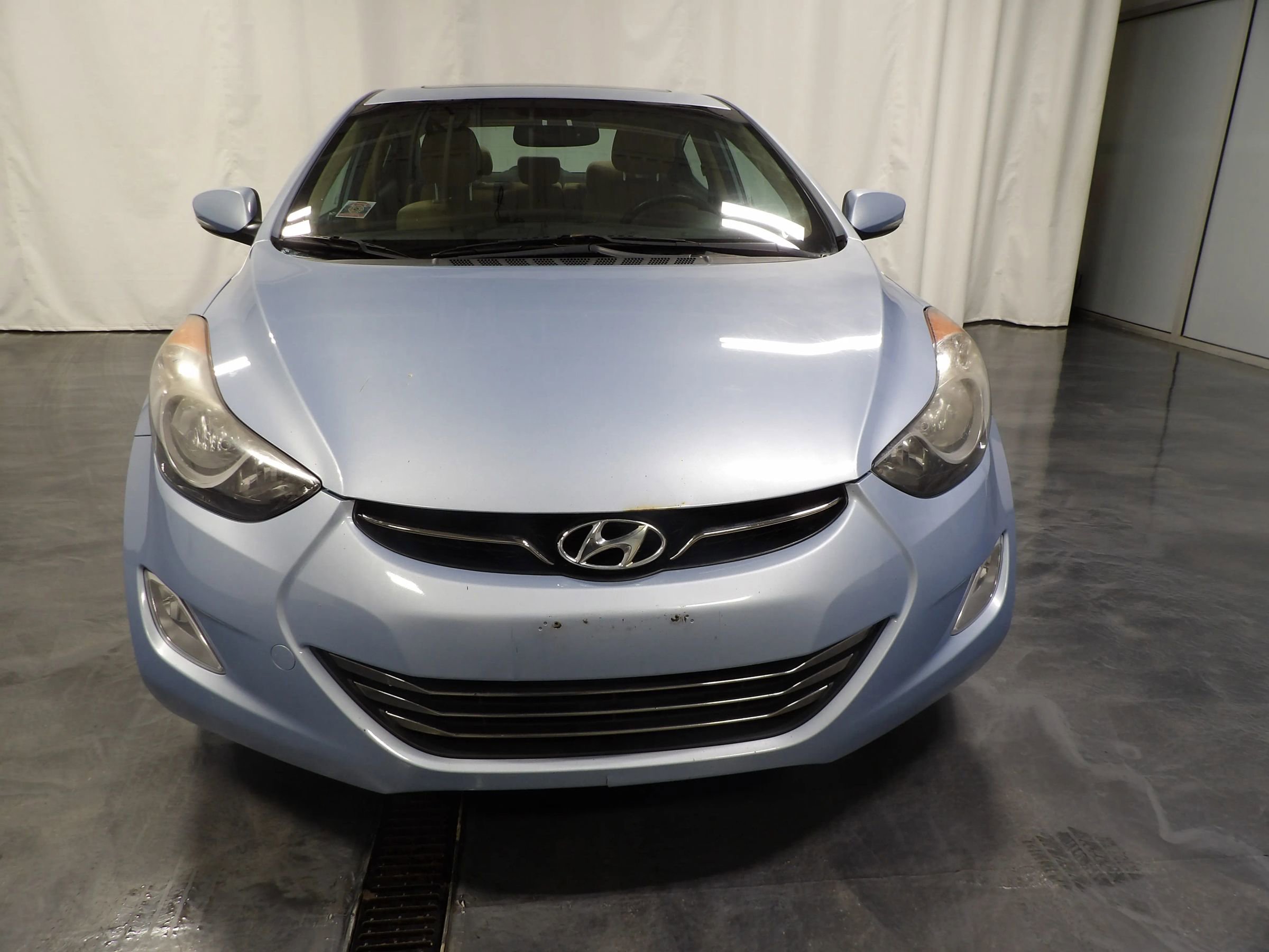 Used 2012 Hyundai Elantra Limited FWD image 2