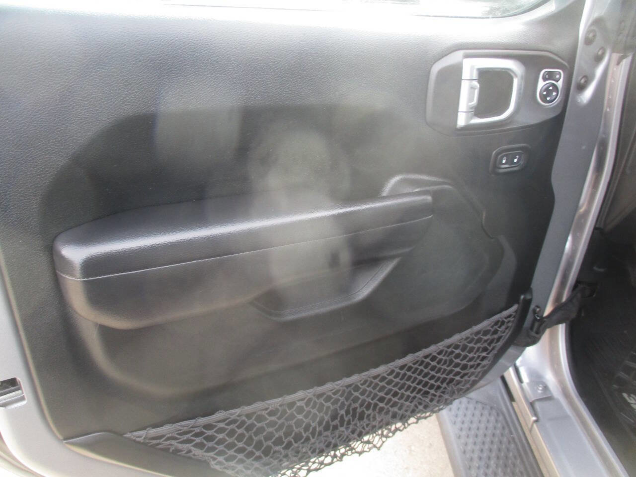 Used 2020 Jeep Gladiator Sport w/ Quick Order Package 24S image 16