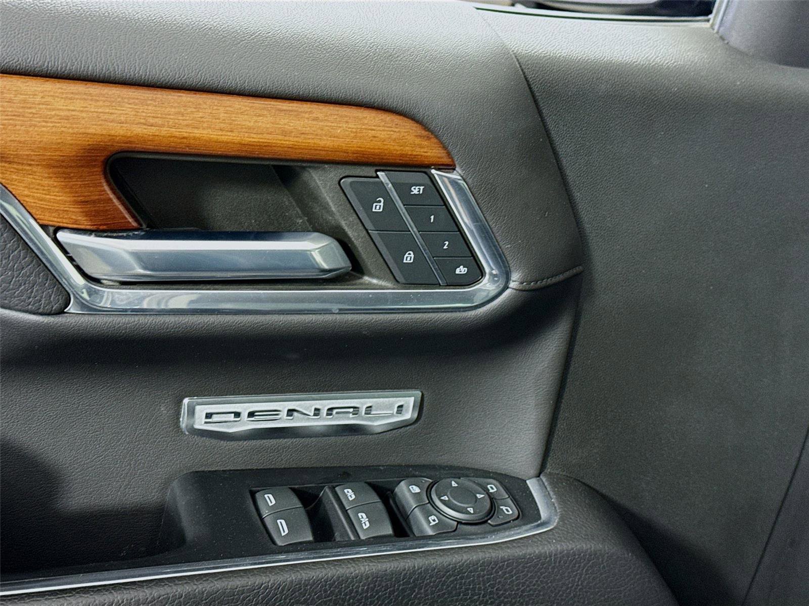 Used 2022 GMC Sierra 1500 Denali image 12