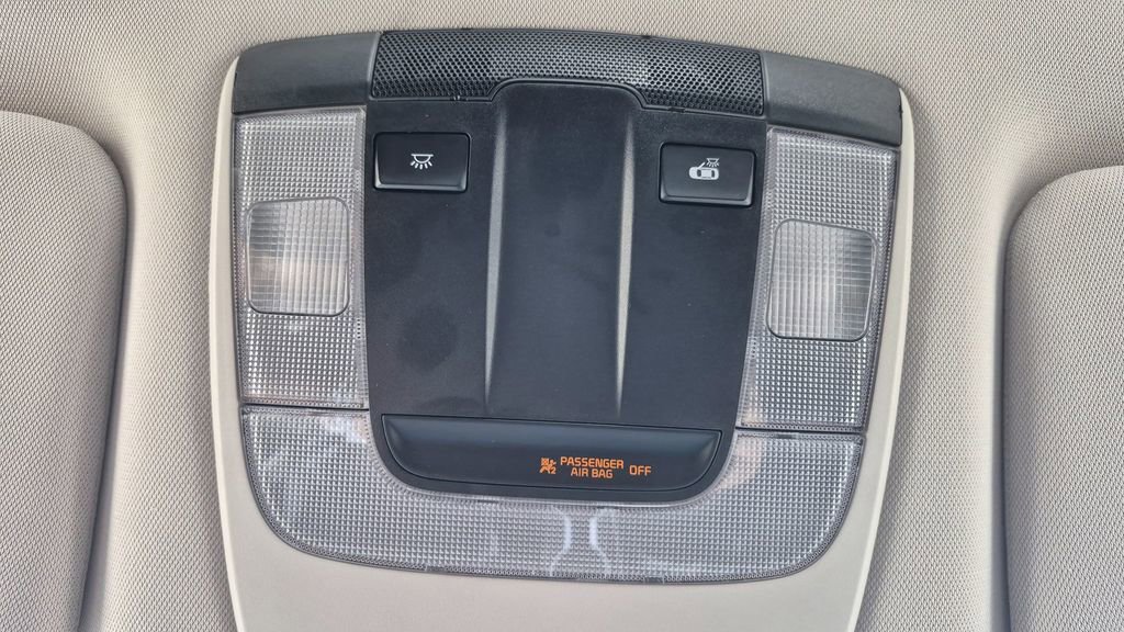 Used 2022 Kia K5 LXS image 25