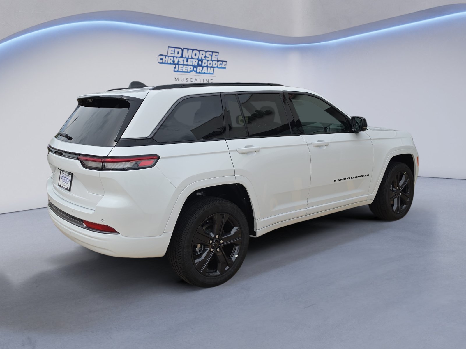 New 2027 Jeep Grand Cherokee Limited AWD/4WD image 5