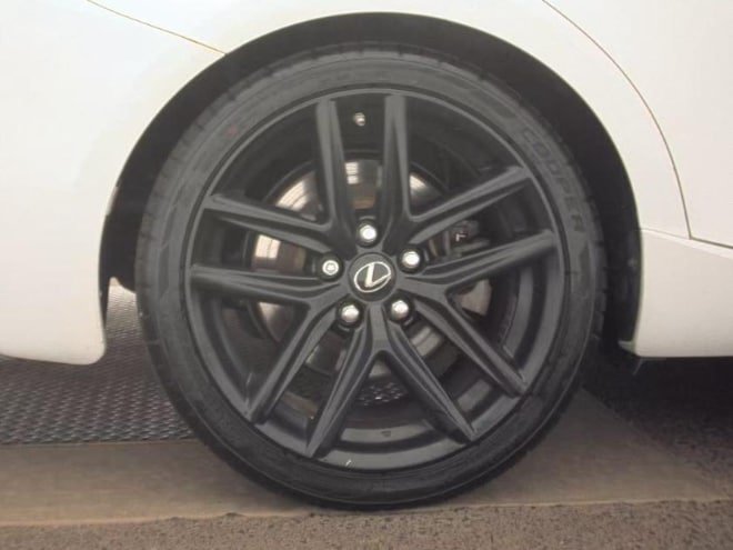 Used 2017 Lexus IS 200t F Sport w/ F Sport Package RWD image 9