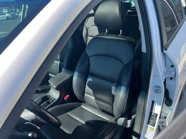 Used 2022 Kia Niro Touring Special Edition FWD image 17