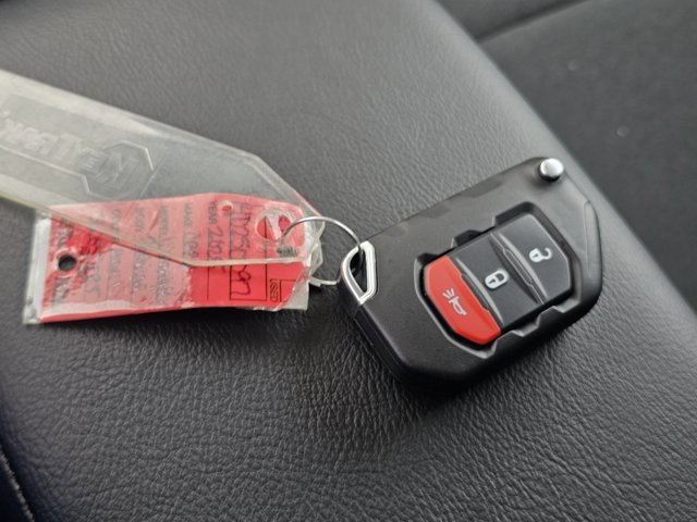 New 2025 Jeep Wrangler Unlimited Rubicon w/ XTREMEE 35" Tire Package image 32