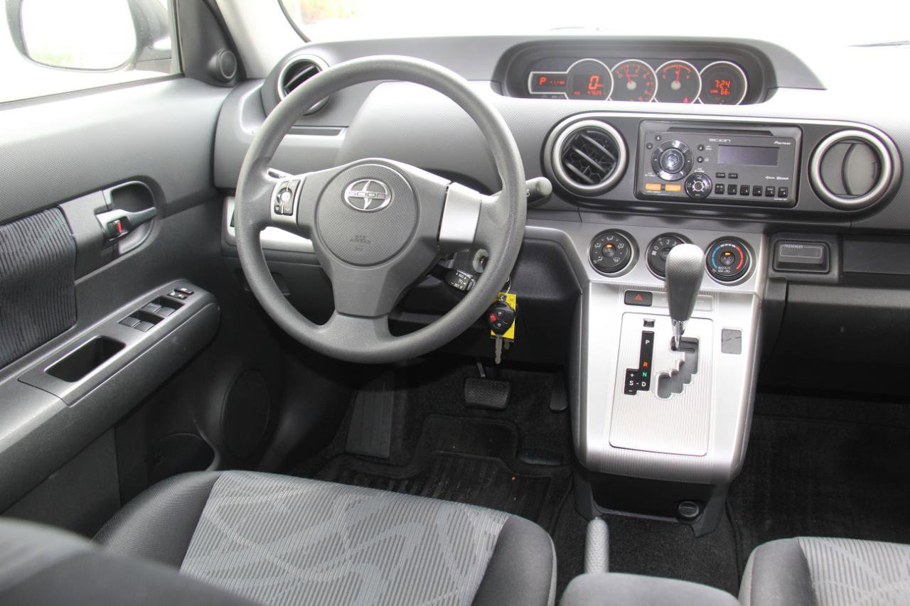 Used 2012 Scion xB image 9