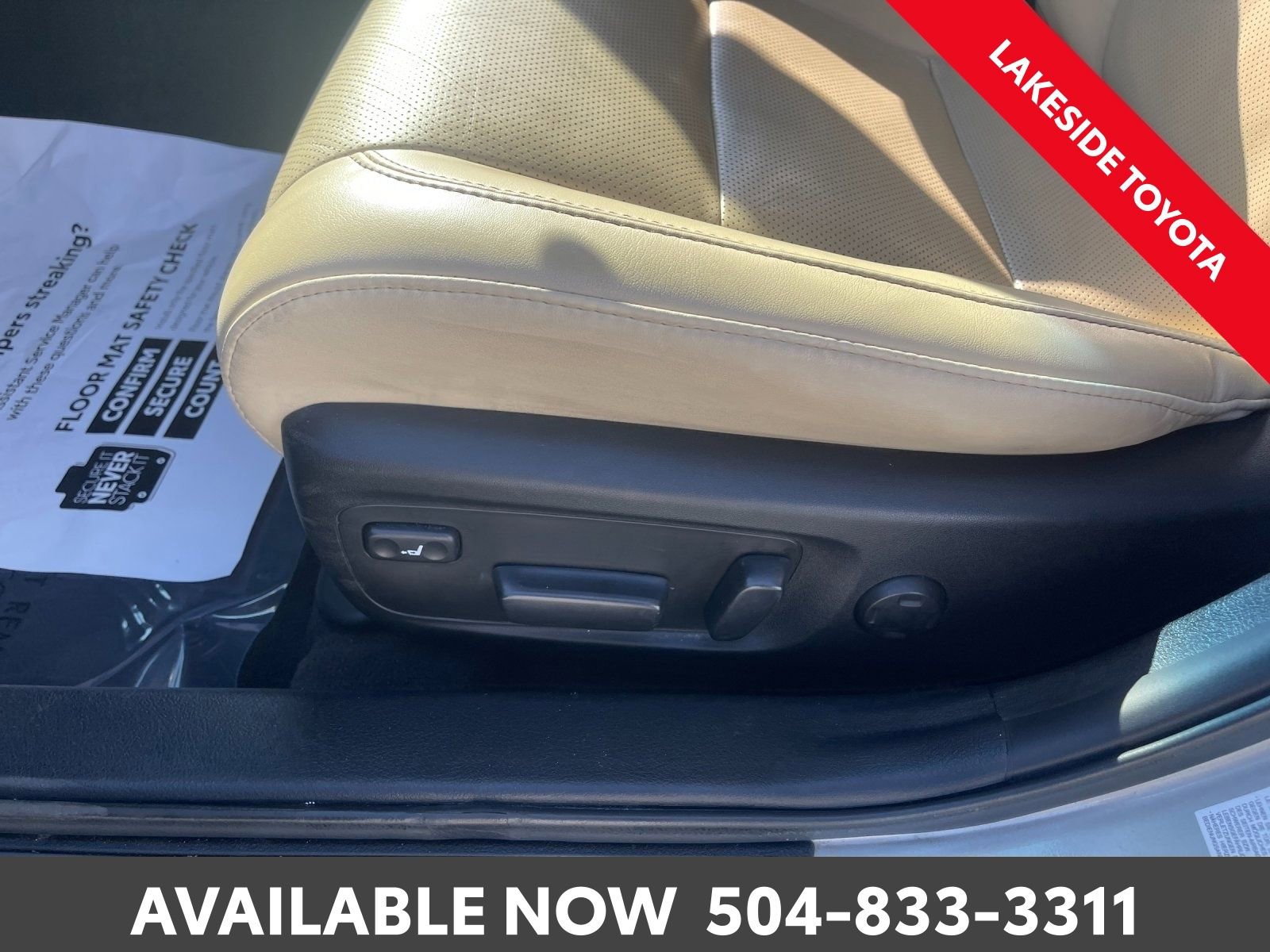 Used 2015 Toyota Avalon Limited w/ Technology Package image 28