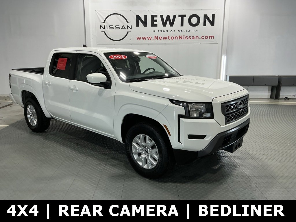Used 2023 Nissan Frontier SV image 1