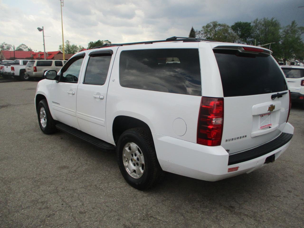 Used 2013 Chevrolet Suburban LT AWD/4WD image 4