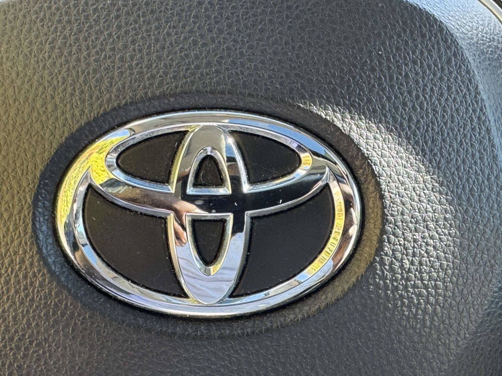 Used 2023 Toyota Corolla Cross LE w/ Moonroof Package AWD/4WD image 33