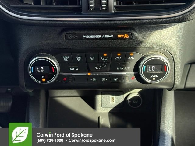Used 2020 Ford Escape Titanium AWD/4WD image 31
