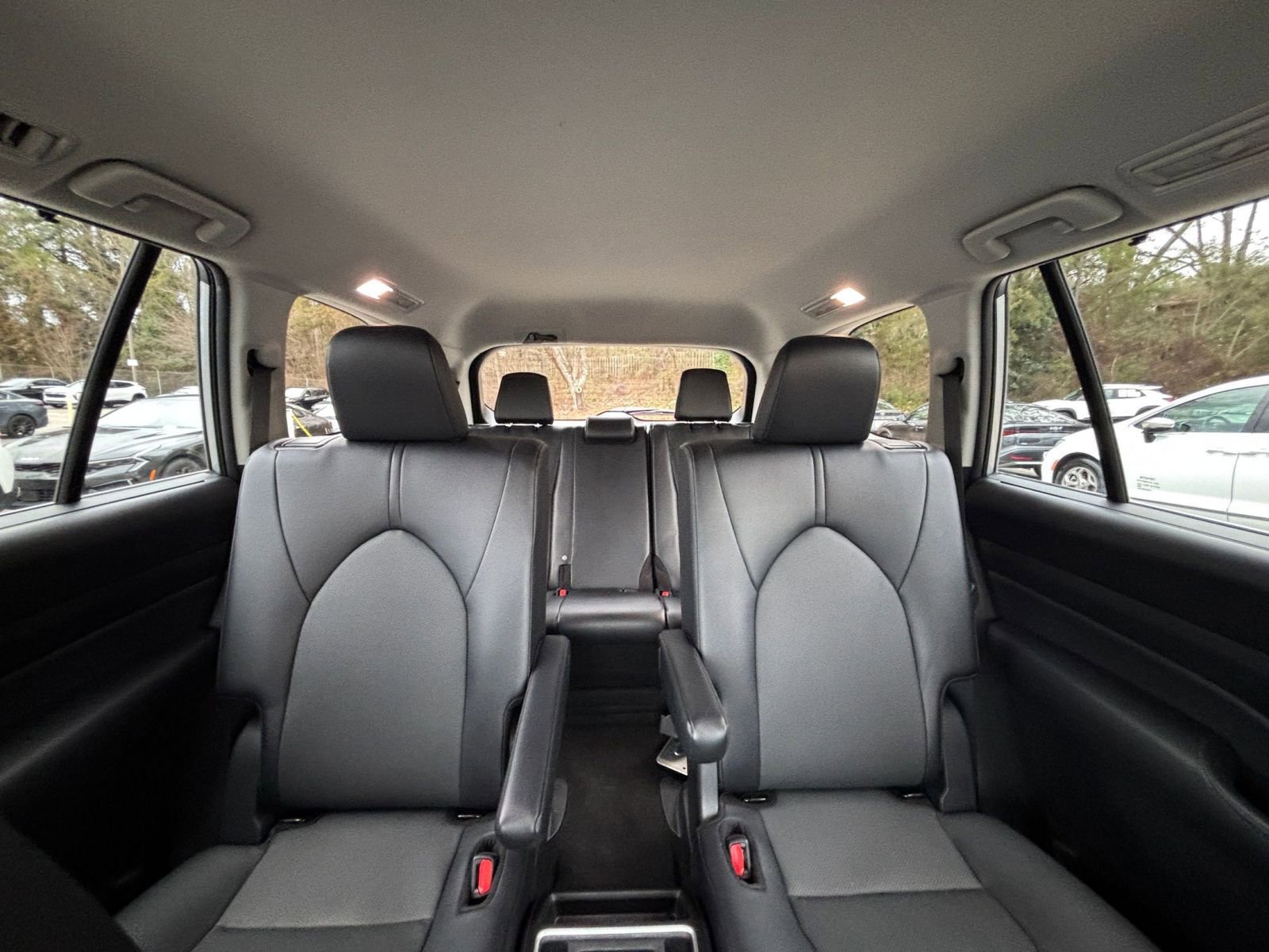 Used 2025 Toyota Grand Highlander FWD image 40