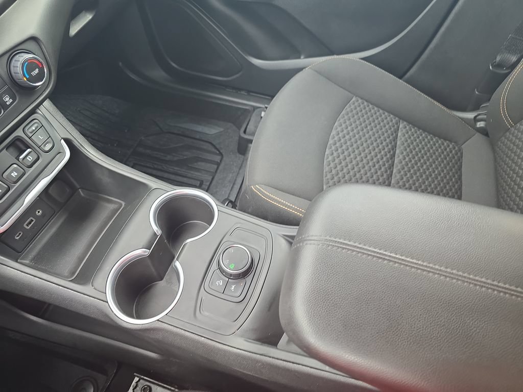 Certified 2021 GMC Terrain SLE w/ LPO, Floor Liner Package AWD/4WD image 25