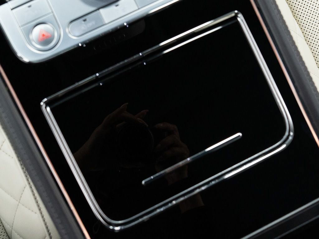 Used 2023 Bentley Continental GT Azure image 35