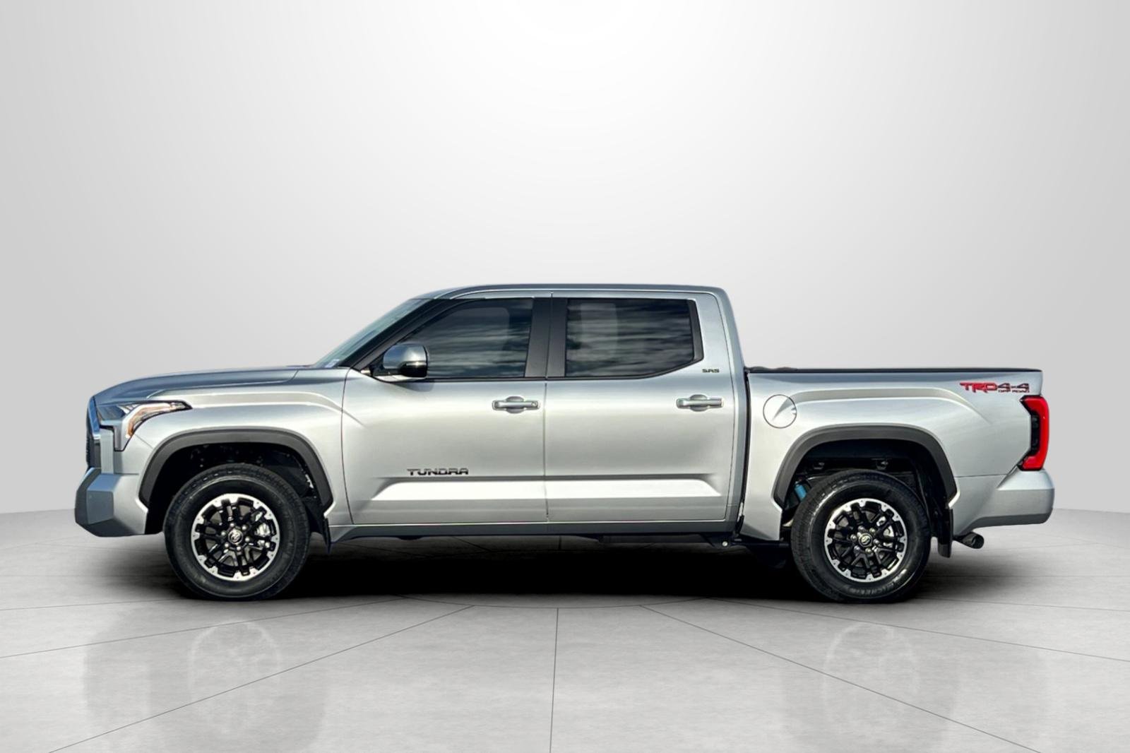 Used 2025 Toyota Tundra SR5 image 8