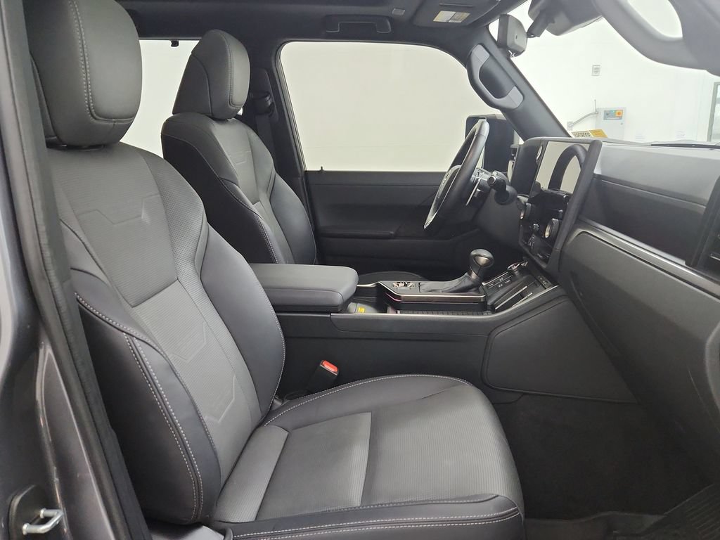 Used 2024 Lexus GX 550 w/ Accessory Package (2T) AWD/4WD image 38