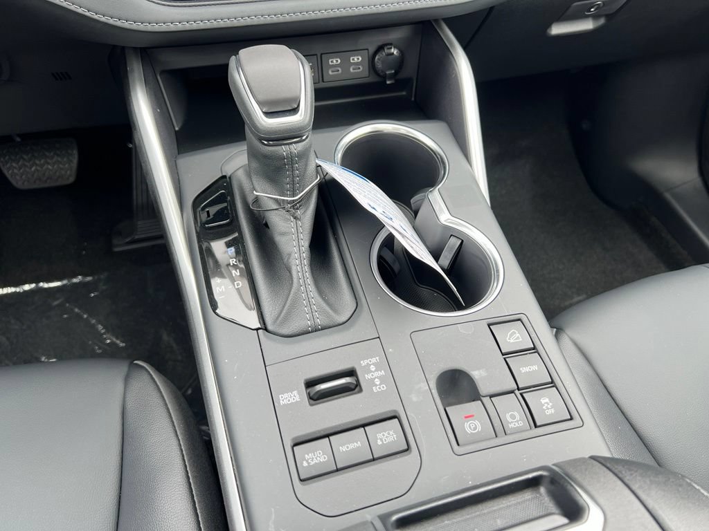 New 2026 Toyota Highlander XLE AWD/4WD image 24