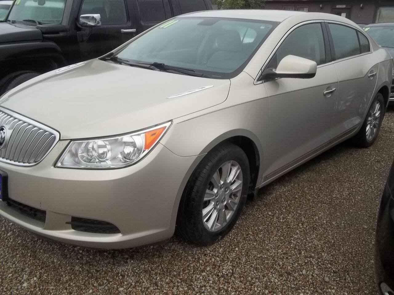 Used 2011 Buick LaCrosse CX FWD image 1