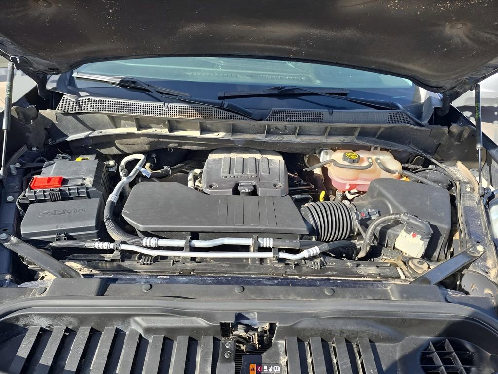 Used 2022 Chevrolet Silverado 1500 LT AWD/4WD image 35