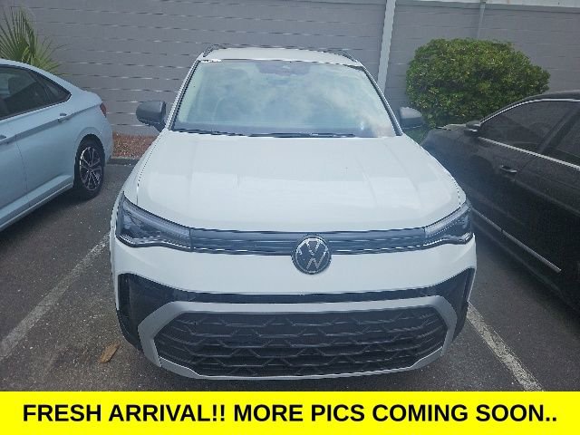 Used 2025 Volkswagen Taos S FWD image 2