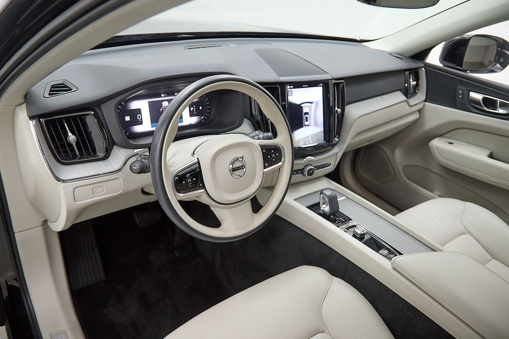 Certified 2023 Volvo XC60 B5 Plus w/ Climate Package image 12